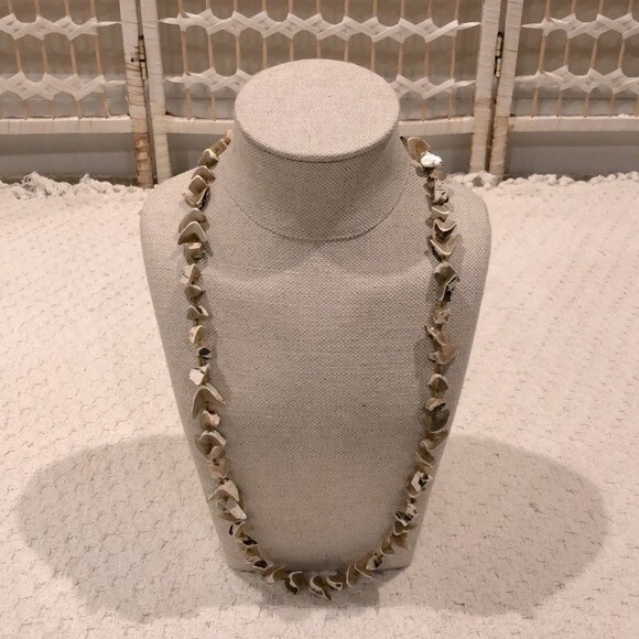 Handmade Hawaiian Style Brown White and Pink Shell Necklace - Picture 1 of 8